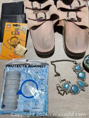 MaxSold Auction: Bags and Accessories Lot - Cocoa (Florida, USA) SELLER MANAGED Estate Sale Online Auction - Broadcast Court.