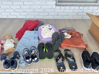 MaxSold Auction: Clothing/purse/shoe miscellaneous lot - Cocoa (Florida, USA) SELLER MANAGED Estate Sale Online Auction - Broadcast Court.