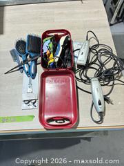 MaxSold Auction: Groomers lot - Cocoa (Florida, USA) SELLER MANAGED Estate Sale Online Auction - Broadcast Court.