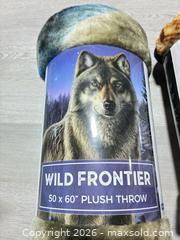 MaxSold Auction: Pair of 50“ x 60“ plus throws - Cocoa (Florida, USA) SELLER MANAGED Estate Sale Online Auction - Broadcast Court.