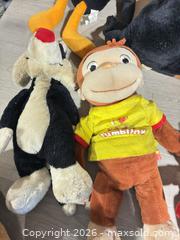 MaxSold Auction: Stuffed animal lot - Cocoa (Florida, USA) SELLER MANAGED Estate Sale Online Auction - Broadcast Court.