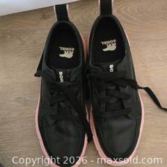 MaxSold Auction: Lot of Women's Size 10 Shoes - Sorel & Kizik (3+ Pairs) - San Jose (California, USA) SELLER MANAGED Downsizing Online Auction - Paladin Drive