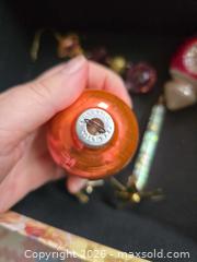 MaxSold Auction: Shiny Brite Vintage Mid-Century Christmas Ornaments Set - San Jose (California, USA) SELLER MANAGED Downsizing Online Auction - Paladin Drive