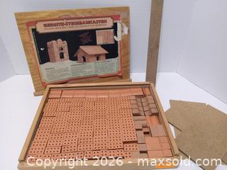 MaxSold Auction: Gerbitz Steinbaukasten Construction Kit - Lakeland (Florida, USA) SELLER MANAGED Reseller Online Auction - Dove Meadow Trail