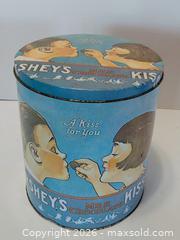 MaxSold Auction: Hershey Kisses Tin & Fondue Set - Lakeland (Florida, USA) SELLER MANAGED Reseller Online Auction - Dove Meadow Trail