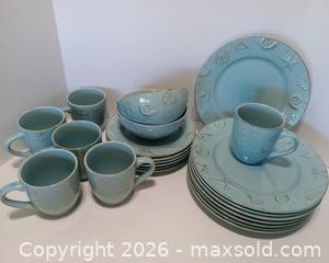 MaxSold Auction: New Thompson Pottery Dish Set in Seaside Blue - Lakeland (Florida, USA) SELLER MANAGED Reseller Online Auction - Dove Meadow Trail