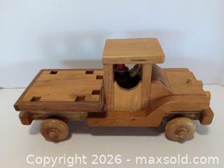MaxSold Auction: Vintage Flatbed Wooden Toy Truck - Lakeland (Florida, USA) SELLER MANAGED Reseller Online Auction - Dove Meadow Trail