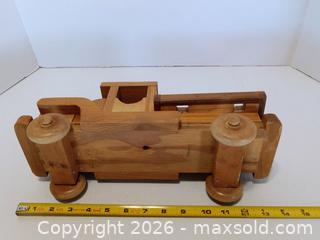 MaxSold Auction: Vintage Flatbed Wooden Toy Truck - Lakeland (Florida, USA) SELLER MANAGED Reseller Online Auction - Dove Meadow Trail