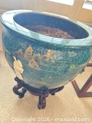 MaxSold Auction: Oriental Pots & End Tables - Las Vegas (Nevada, USA) PARTNER MANAGED Estate Sale Online Auction - Bright Sun Court