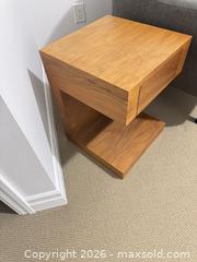 MaxSold Auction: Light Brown Modern Nightstand with 1 Drawer - King (Ontario, Canada) SELLER MANAGED Moving Online Auction - Wells Orchard Crescent