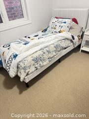 MaxSold Auction: Twin White Cotton Bed Frame Headboard - King (Ontario, Canada) SELLER MANAGED Moving Online Auction - Wells Orchard Crescent