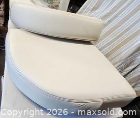 MaxSold Auction: Boat seats - Delta (Ontario, Canada) SELLER MANAGED Downsizing Online Auction - King Street (STORAGE)