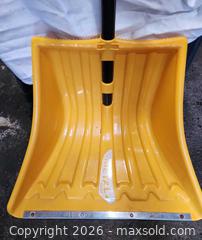 MaxSold Auction: Ergonomic snow shovel - Delta (Ontario, Canada) SELLER MANAGED Downsizing Online Auction - King Street (STORAGE)