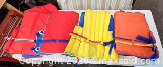 MaxSold Auction: Life jackets #2 - Delta (Ontario, Canada) SELLER MANAGED Downsizing Online Auction - King Street (STORAGE)