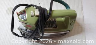 MaxSold Auction: GREEN HOOVER FABRIC GUIDE ELECTRIC IRON  - Rockaway (New Jersey, USA) SELLER MANAGED Downsizing Online Auction - Miami Trail