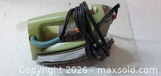MaxSold Auction: GREEN HOOVER FABRIC GUIDE ELECTRIC IRON  - Rockaway (New Jersey, USA) SELLER MANAGED Downsizing Online Auction - Miami Trail