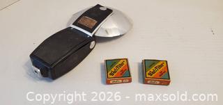 MaxSold Auction: VINTAGE PHOTOGRAPHY LIGHT & FILM - Rockaway (New Jersey, USA) SELLER MANAGED Downsizing Online Auction - Miami Trail
