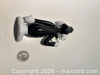 MaxSold Auction: Sylvester Looney Tunes Vinyl Figurine, ~6 in, Made in Hong Kong - San Jose (California, USA) SELLER MANAGED Downsizing Online Auction -  Topaz Avenue (STORAGE)