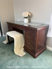 MaxSold Auction: Computer Desk with Bench & Glass Top - Mississauga (Ontario, Canada) SELLER MANAGED Estate Sale Online Auction - Lakeside Avenue