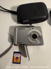 MaxSold Auction: Digital Camera Lot (2) - Mississauga (Ontario, Canada) SELLER MANAGED Estate Sale Online Auction - Lakeside Avenue