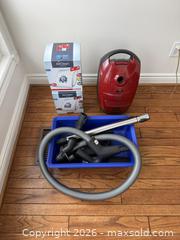 MaxSold Auction: Miele Vacuum - Mississauga (Ontario, Canada) SELLER MANAGED Estate Sale Online Auction - Lakeside Avenue