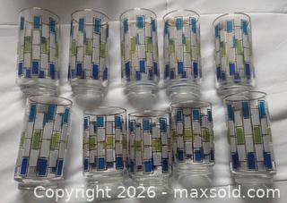 MaxSold Auction: Set 10 Vintage Libbey "Nordic" Pattern Mid-Century Modern Decorated Tumbler Juice Glasses - Toronto (Ontario, Canada) PARTNER MANAGED Reseller Online Auction - Railside Road