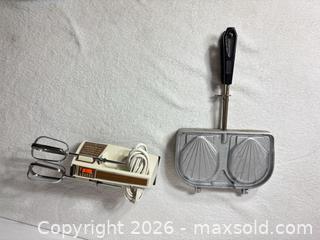 MaxSold Auction: GE Vintage Electric Hand Mixer & Detachable Sandwich Iron - Sunnyvale (California, USA) SELLER MANAGED Reseller Online Auction - Reseda Drive