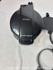 MaxSold Auction: Hamilton Beach Vintage Hand Mixer & Electric Egg/Pancake Maker - Sunnyvale (California, USA) SELLER MANAGED Reseller Online Auction - Reseda Drive