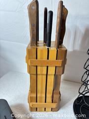 MaxSold Auction: Kitchen Small Appliances & Accessories Lot (4–6 pcs) - Sunnyvale (California, USA) SELLER MANAGED Reseller Online Auction - Reseda Drive