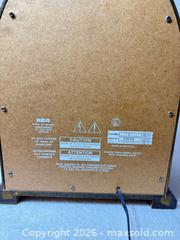 MaxSold Auction: RCA RP-3895 Tabletop AM/FM Radio, 120V - Sunnyvale (California, USA) SELLER MANAGED Reseller Online Auction - Reseda Drive