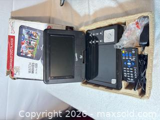 MaxSold Auction: Vankyo Mini Projector & Supersonic Portable DVD Player, Black - Sunnyvale (California, USA) SELLER MANAGED Reseller Online Auction - Reseda Drive