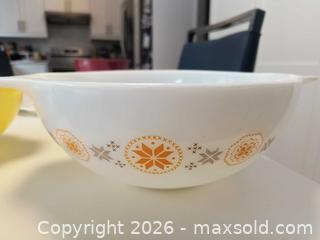 MaxSold Auction: Nesting Pyrex Bowls - Brampton (Ontario, Canada) SELLER MANAGED Downsizing Online Auction - Lakecrest Trail