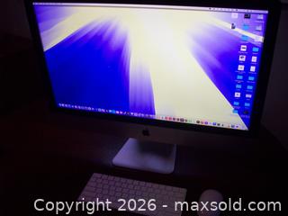 MaxSold Auction: Apple iMac 27" 5K 32GB 2TB HD Fusion - Irondequoit (New York, USA) SELLER MANAGED Downsizing Online Auction -  Harwick Road