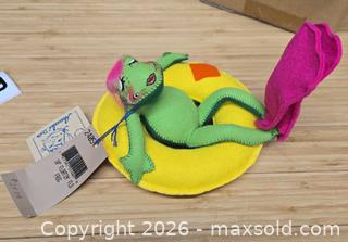 MaxSold Auction: Vintage Annalee RARE Under the Sea, Beach Buddies NWT and More - Hatboro (Pennsylvania, USA) PARTNER MANAGED Estate Sale Online Auction - Jacksonville Road