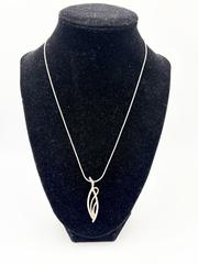 MaxSold Auction: 925 Italian Sterling Silver Chain w Gold Toned Pendant  - Esquimalt (British Columbia, Canada) PARTNER MANAGED Reseller Online Auction -  Lampson Street