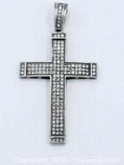 MaxSold Auction: 925 Sterling Silver Cross  - Esquimalt (British Columbia, Canada) PARTNER MANAGED Reseller Online Auction -  Lampson Street
