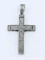MaxSold Auction: 925 Sterling Silver Cross  - Esquimalt (British Columbia, Canada) PARTNER MANAGED Reseller Online Auction -  Lampson Street