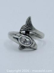 MaxSold Auction: 925 Sterling Silver Dolphin Ring 4.9g Size 6 - Esquimalt (British Columbia, Canada) PARTNER MANAGED Reseller Online Auction -  Lampson Street