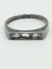 MaxSold Auction: 925 Sterling Silver Ring Size 6.5 - Esquimalt (British Columbia, Canada) PARTNER MANAGED Reseller Online Auction -  Lampson Street