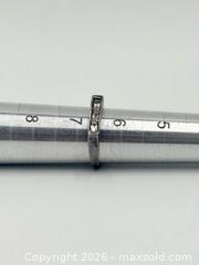 MaxSold Auction: 925 Sterling Silver Ring Size 6.5 - Esquimalt (British Columbia, Canada) PARTNER MANAGED Reseller Online Auction -  Lampson Street