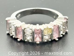 MaxSold Auction: 925 Sterling Silver Ring Size 9 - Esquimalt (British Columbia, Canada) PARTNER MANAGED Reseller Online Auction -  Lampson Street