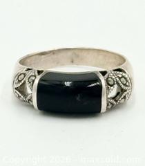 MaxSold Auction: 925 Sterling Silver Ring Size 9 - Esquimalt (British Columbia, Canada) PARTNER MANAGED Reseller Online Auction -  Lampson Street