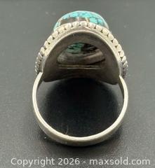 MaxSold Auction: 925 Sterling Silver Turquoise Ring Size 7.5 - Esquimalt (British Columbia, Canada) PARTNER MANAGED Reseller Online Auction -  Lampson Street