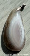 MaxSold Auction: Agate Silver Pendant  - Esquimalt (British Columbia, Canada) PARTNER MANAGED Reseller Online Auction -  Lampson Street