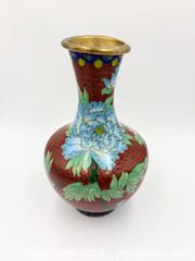 MaxSold Auction: Cloisonné Vase 7” tall  - Esquimalt (British Columbia, Canada) PARTNER MANAGED Reseller Online Auction -  Lampson Street