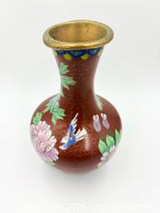 MaxSold Auction: Cloisonné Vase 7” tall  - Esquimalt (British Columbia, Canada) PARTNER MANAGED Reseller Online Auction -  Lampson Street