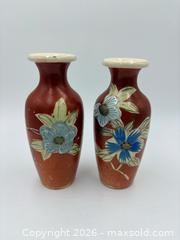 MaxSold Auction: Pair of Vases  - Esquimalt (British Columbia, Canada) PARTNER MANAGED Reseller Online Auction -  Lampson Street