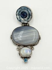 MaxSold Auction: Sterling Silver Agate Moonstone Shell and Topaz Pendant 22g 2.5” - Esquimalt (British Columbia, Canada) PARTNER MANAGED Reseller Online Auction -  Lampson Street