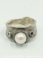 MaxSold Auction: Sterling Silver Pearl Ruby Ring Size 7 - Esquimalt (British Columbia, Canada) PARTNER MANAGED Reseller Online Auction -  Lampson Street