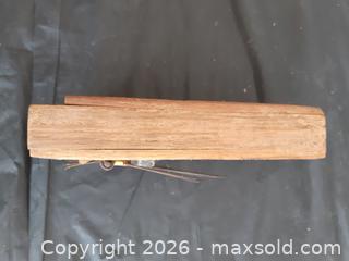MaxSold Auction: VINTAGE KALIMBA CHECKERED HAND CARVED WOOD, THUMB PIANO INSTRUMENT - Ottawa (Ontario, Canada) SELLER MANAGED Downsizing Online Auction - Maxime Street